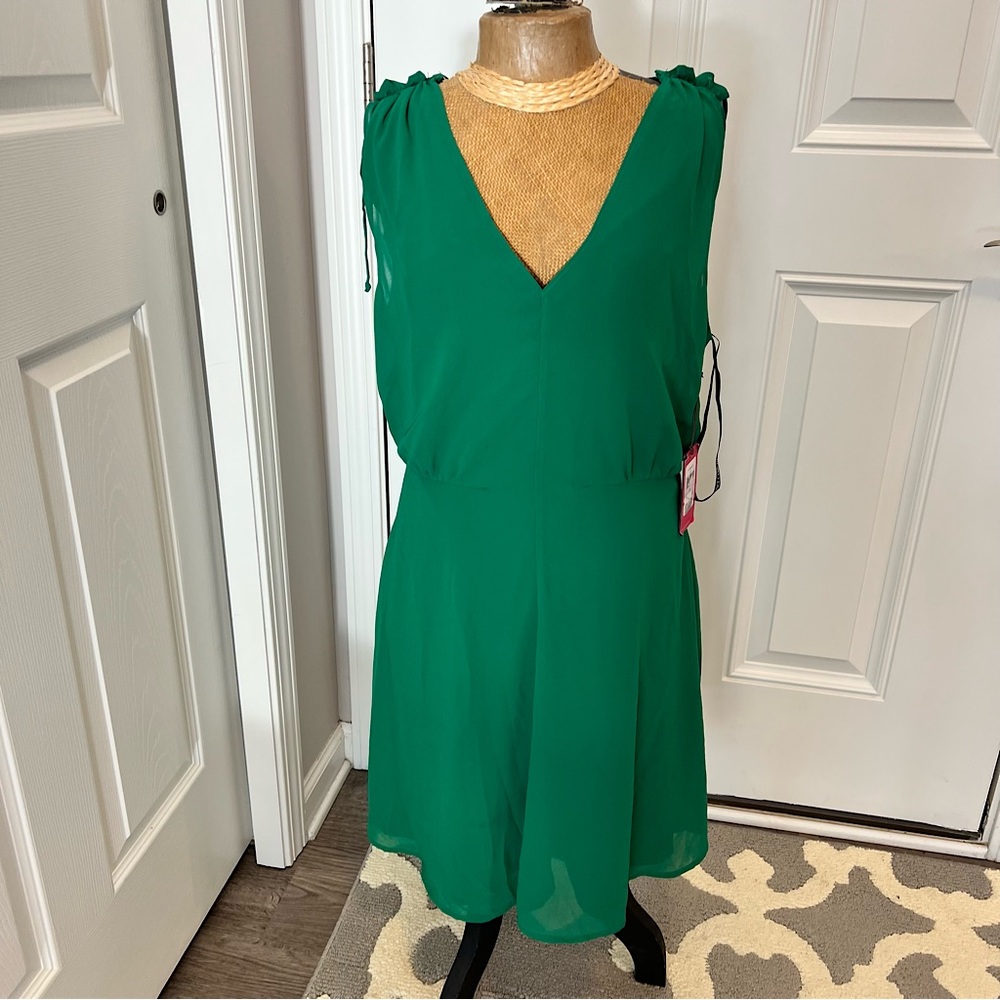 Vince Camuto dress 👗